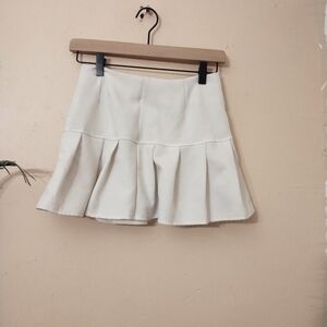 Banichonghuai women white or Black pleated min skirt size medium